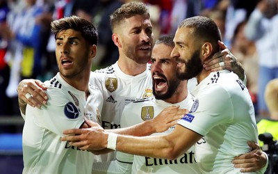 雷速电竞快讯-于帕梅卡诺失误葬送好局