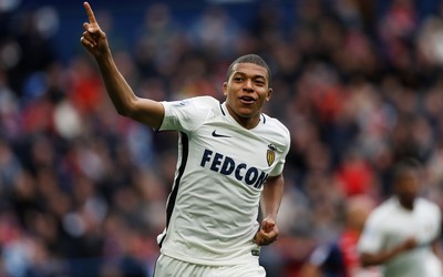 雷速电竞精华-佩德里已成巴萨非卖品中的非卖品